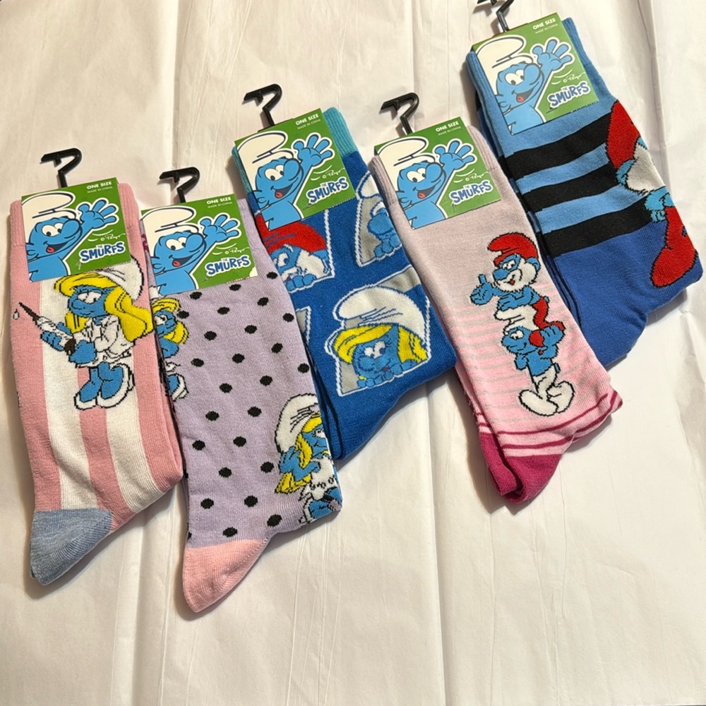 Peyo The Smurfs Character Socks set of 5; fits shoe size 7-12